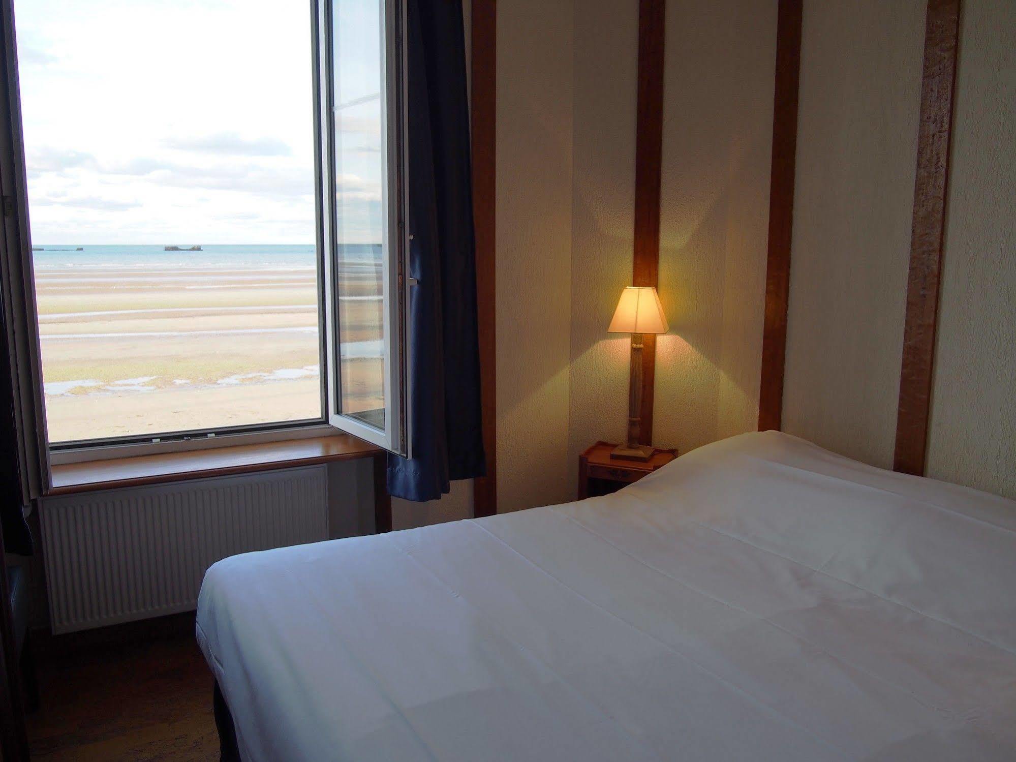 Gites En Normandie En Front De Mer A Asnelles , 3Km D'Arromanches, 10Km De Bayeux Ngoại thất bức ảnh